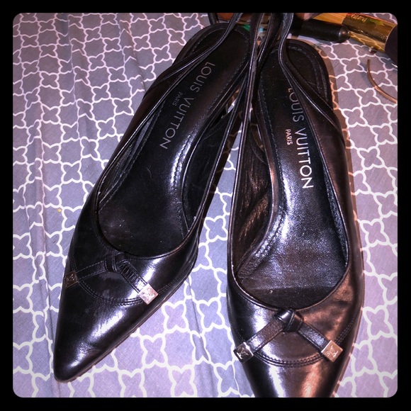 Louis Vuitton black heels - Picture 1 of 2